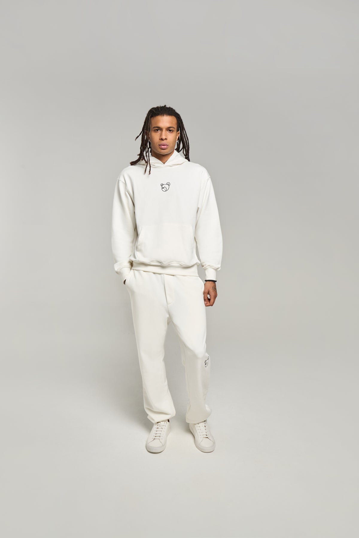 #color_off white