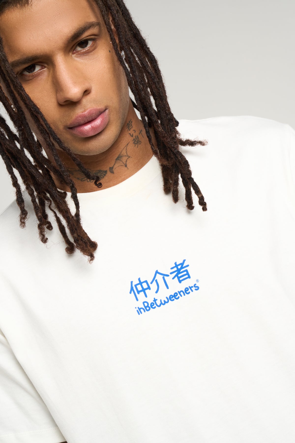 #color_off white